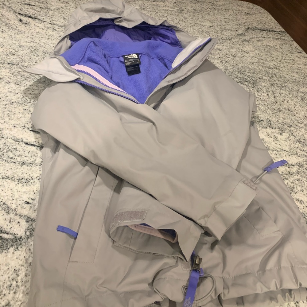The Northface Hyvent coat for girls in size small